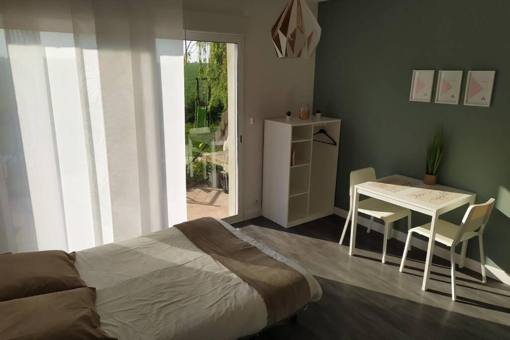 Studio Guest House A 5 Minutes De Caen Fontaine-Etoupefour ภายนอก รูปภาพ